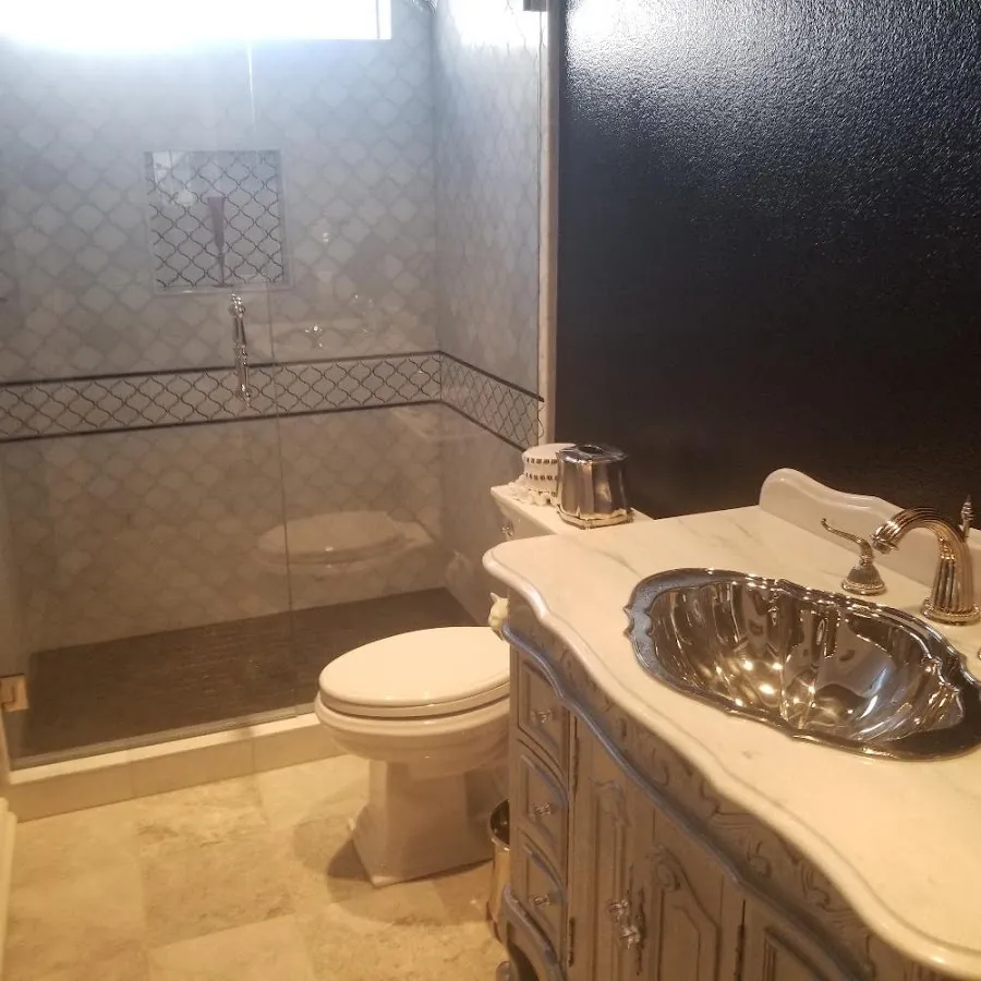 Professional plumbing work and bathroom remodeling in Mineola